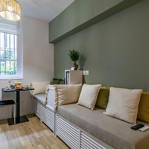 Studio met een Queen Size Bed